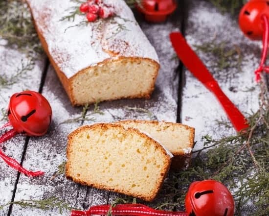 Decorating A Bundt Cake For Christmas Cake Karma