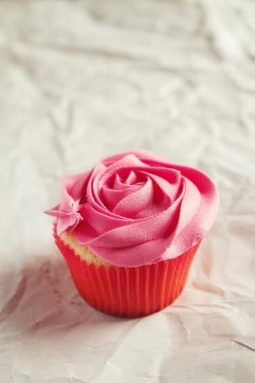 How To Decorate A Cake Using Fondant Cake Karma How To Decorate A Cake Using Fondant Cake Karma