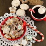 Making Christmas Cake Decorations Step-by-step guide for making Christmas cake decorations: icing sugar, fondant, and edible glitter