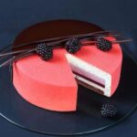 Cakes Decorated With Real Flowers Cakes adorned with vibrant, handpicked flowers for a stunning and natural decoration