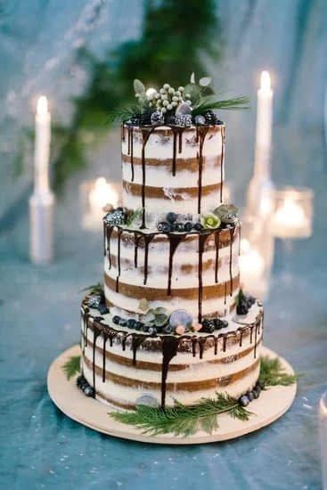 Vibrant and creative giant cake decorating ideas that will leave you in awe!