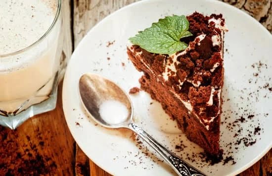 Top-notch cake decorating suppliers in Colchester: find all your cake decorating needs here!