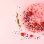 How to Use a Plastic Bag for Cake Decorating Step-by-step guide: How to use a plastic bag for cake decorating like a pro!