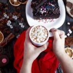 Easy Christmas Cake Decorating Ideas for Beginners Simple and creative Christmas cake designs suitable for beginners - easy Christmas cake decorating ideas!