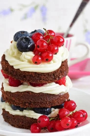 Colorful and Fun Summer Cake Decorations Perfect for Celebrations