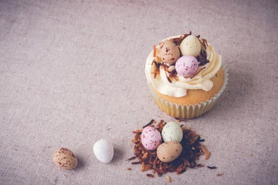 Cake Baking and Decorating Supplies 1 Assortment of high-quality cake baking and decorating supplies for all your creative needs