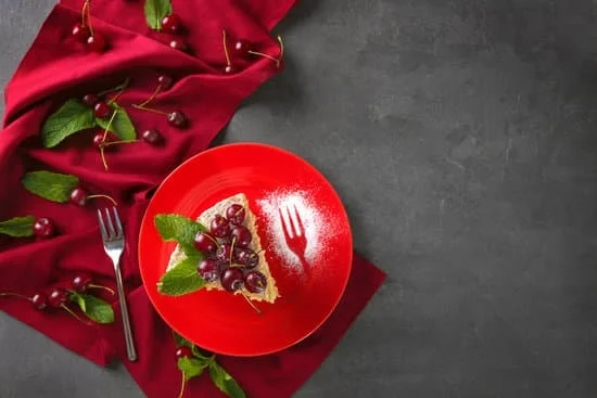 Shop the best selection of cake decorating supplies in Rockford, IL