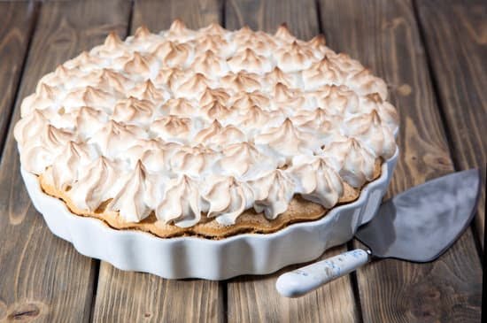 Rose Flower Cake Decorations 1 Delicate rose decorations for enhancing the beauty of your cake - perfect for any occasion!