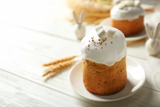 Delicious coconut cake with elegant decorative frosting for a stunning presentation