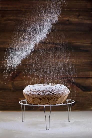 How to Decorate a Square Fondant Cake 1 Step-by-step guide on decorating a square fondant cake with expert tips and techniques