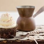 How to Make and Decorate a Christmas Cake Step-by-step guide to create and embellish a festive Christmas cake with delightful decorations