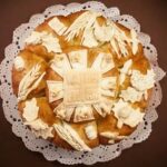 How to Beautifully Decorate a Cake for a Man Step-by-step guide on how to beautifully decorate a cake for a man's celebration