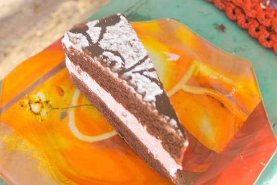 Chocolate Carrot Cake Decorations 1 Delicious chocolate carrot cake decorations for a mouthwatering dessert