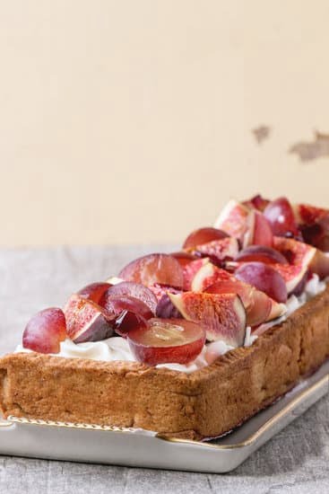 Cake Decorating Candles 5 Colorful cake decorating candles for adding a festive touch to your delicious creations!