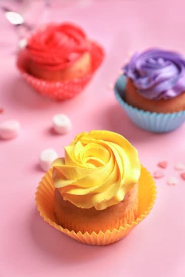 The Art of Cake Decorating Book 1 The Art of Cake Decorating Book: A comprehensive guide to creating stunning cake designs