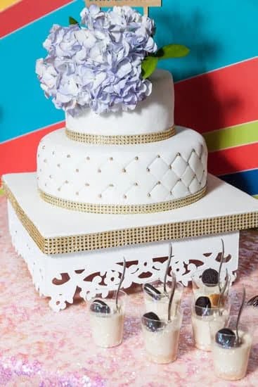 Cake Decorations Power Rangers 3 Colorful Power Rangers-themed cake decorations add excitement to your celebration