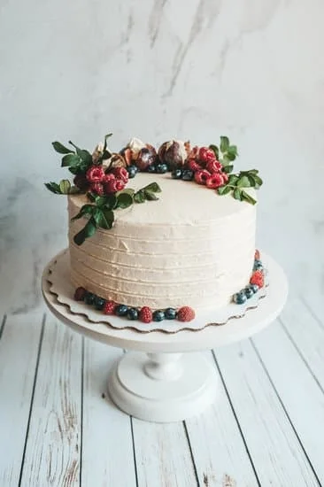 Colorful and sparkling edible cake bling decorations for a glamorous and delicious dessert