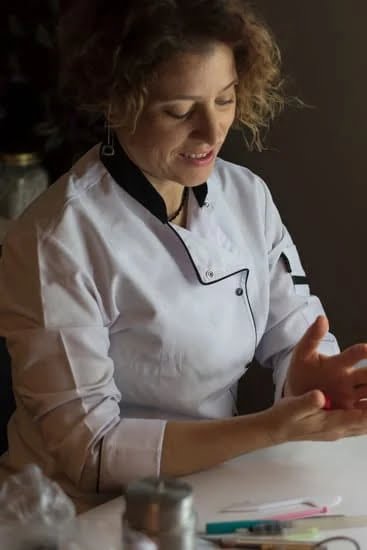 Flooding Technique Cake Decorating 1 Flooding technique used for cake decorating, creating beautiful and vibrant designs