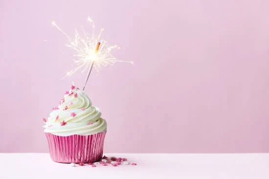 Unifiller Cake Decorating 1 UNIFILLER CAKE DECORATING: Professional tools for precision and creativity in cake design