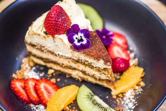 Cake Decorating San Diego Ca 1 Exquisite cake decorating services in San Diego, CA: Create edible works of art!