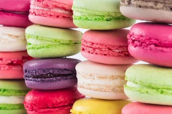 Master the art of cake decorating with top-rated courses in Durban