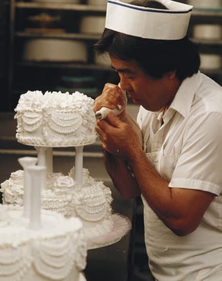 Top-rated cake decorating businesses in Huntsville, Alabama offering creative designs and custom cake options