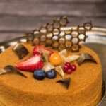 How Do I Decorate a Christmas Cake Suggestions for decorating a Christmas cake step-by-step – beginners guide