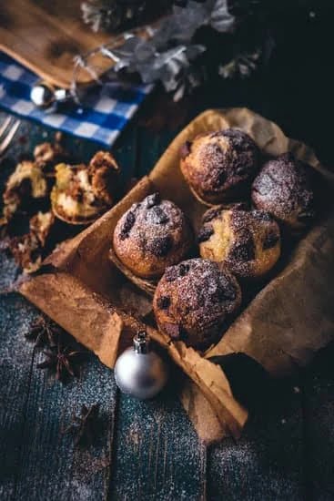 Cake Decorating Wafer Paper 6 Colorful cake decorated with wafer paper for a stunning cake decorating display