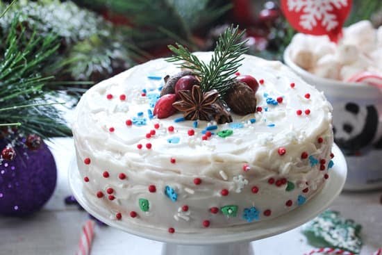 Cake Decorating Lessons Online 1 Learn the art of cake decorating through interactive online lessons
