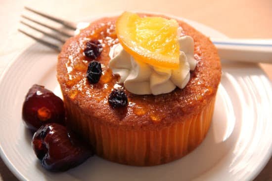 Birthday Cake Decorating Ideas for Sheet Cakes 5 Sugar flowers, themed designs, and creative toppings for impressive birthday cake decorating ideas on sheet cakes