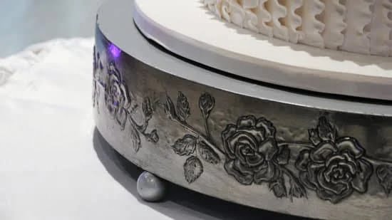 Best Cake Decorating Instagram Videos 1 Explore inspiring cake decorating techniques through captivating videos on Instagram's Best Cake Decorating community