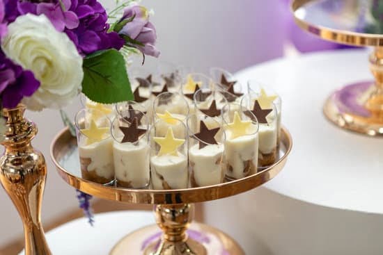 Cake Decorating Class Doncaster 1 Join our interactive cake decorating class in Doncaster for a fun and educational experience