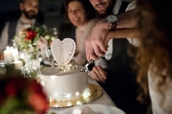 Join the best cake decorating courses in Lebanon for expert guidance and stunning designs!