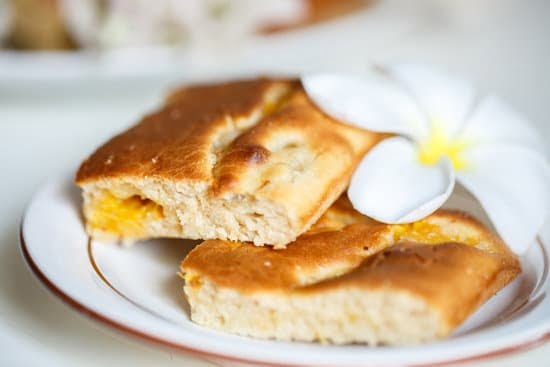 Sheet Cake Decorating Hacks 1 Easy and creative sheet cake decorating hacks to elevate your baking skills!