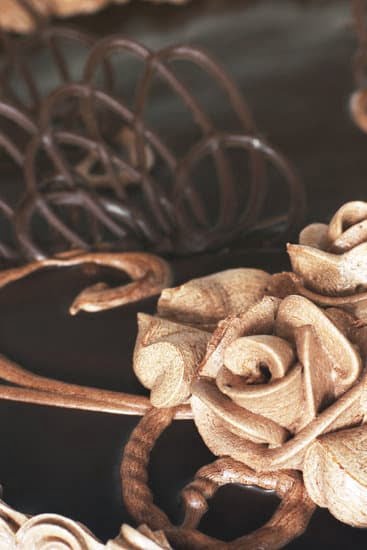 No Fondant Cake Decorating: Explore Creative Alternatives for Beautiful and Tasty Cake Decorations!