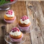 How Long Will a Decorated Cake Last: Shelf Life Tips for Beautifully Frosted Desserts