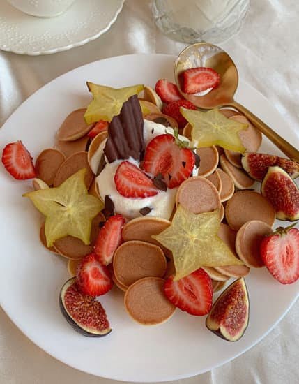 Where to Buy Cake Decorating Tools: Visit Local Kitchen Stores for Quality Supplies