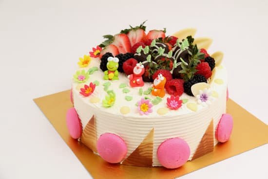 how to decorate unicorn cake