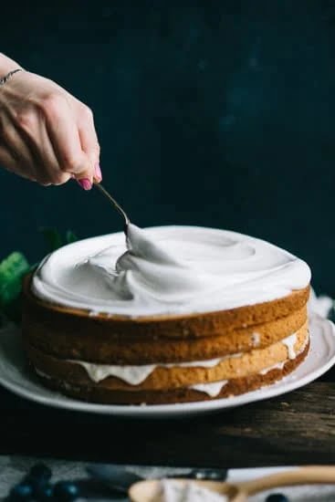 Step-by-step guide on how to organize cake decorating supplies for easy access and neat storage