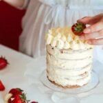 How to Decorate Flowers on a Cake Step-by-step guide on how to decorate flowers on a cake for beginners