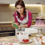 Cake Decorating Kit Versatile cake decorating kit for beginners and professionals