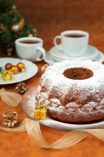 Can You Use a Regular Airbrush for Cake Decorating 1 Using a regular airbrush for cake decorating can be effective and budget-friendly