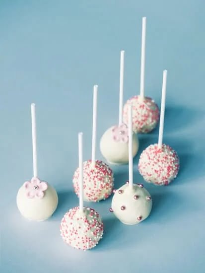 Hobby Lobby Cake Decorating 1 Hobby Lobby Cake Decorating: Supplies and inspiration for decorating delicious homemade treats