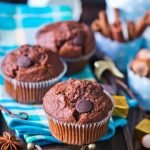 How to Decorate a Bundt Cake for a Birthday How to decorate a birthday Bundt cake with vibrant frosting, sprinkles, and candles for a festive look
