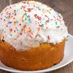 How to Decorate Caramel Cake step-by-step tutorial on creating a beautiful caramel drizzle design