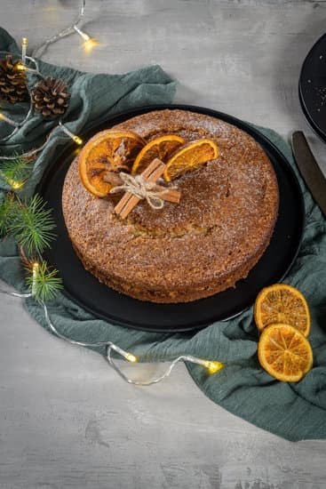 How to Decorate Frosting on Cake 5 Step-by-Step Guide