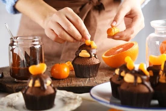 How to Decorate Cake With Royal Icing 1 step-by-step guide for stunning results