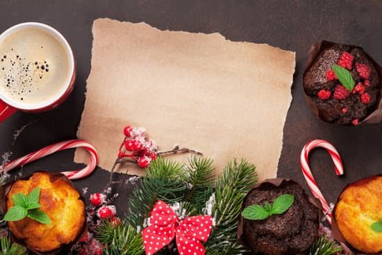 How to Decorate a Layered Cake 1 Step-by-step guide on how to decorate a layered cake with icing, fondant, and edible decorations