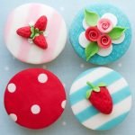 How to Decorate a 2 Layer Cake Step-by-step Guide for Beautiful Cake Design