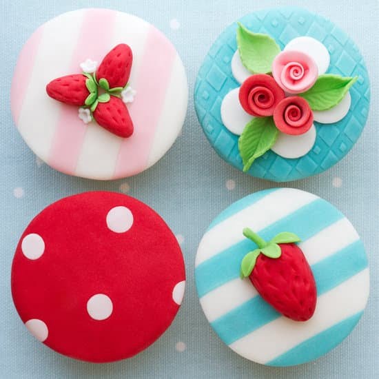 How to Decorate a 2 Layer Cake 1 Step-by-step Guide for Beautiful Cake Design